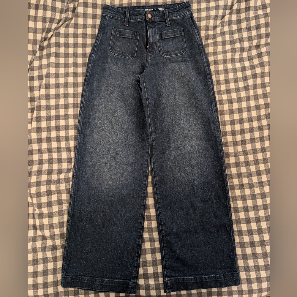 NWOT Old Navy wide leg blue jeans